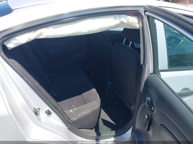 Nissan Versa 1.6 S 2018 3N1CN7AP6JL823610 Image 8