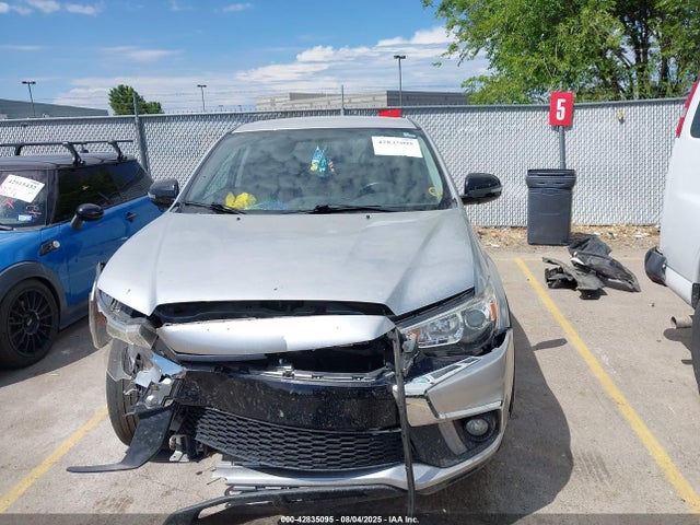 Mitsubishi mivec 2019 JA4AP3AU6KU016468 Image 13