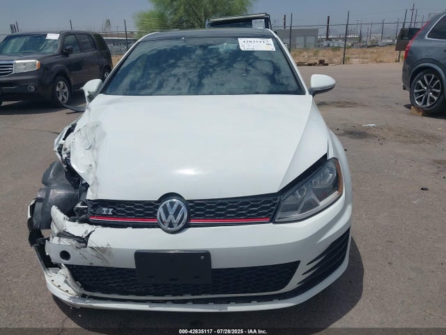3VWTT7AUXFM048252 Volkswagen 2015