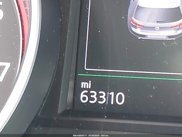 3VWTT7AUXFM048252 Volkswagen 2015