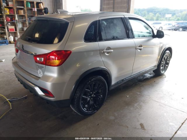 2018 MITSUBISHI OUTLANDER SPORT JA4AP3AU7JU012766 Photo 3