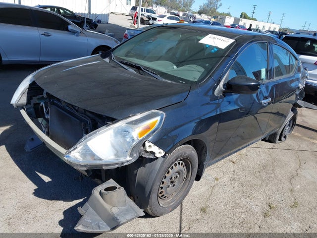 3N1CN7AP0HL863806 Nissan 2017