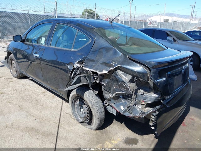 3N1CN7AP0HL863806 Nissan 2017