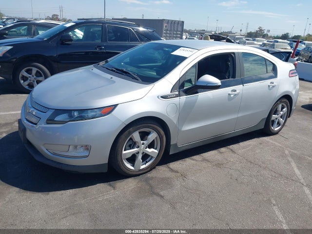 1G1RE6E4XEU155087 Chevrolet luu - ffv, e-flex, fam