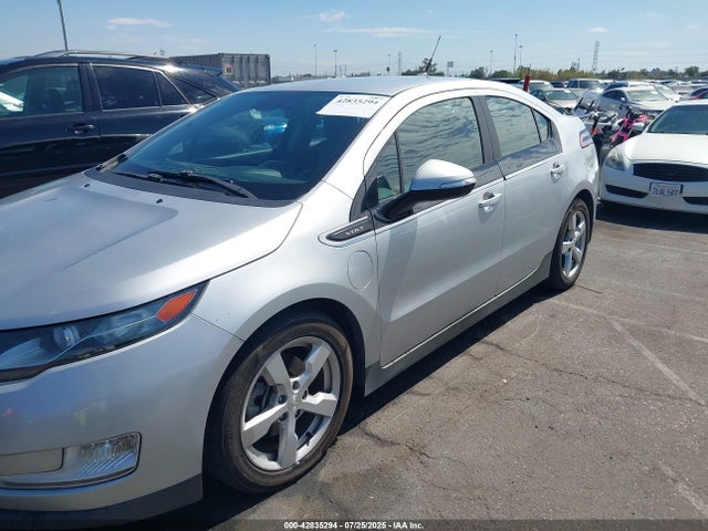 1G1RE6E4XEU155087 Chevrolet luu - ffv, e-flex, fam