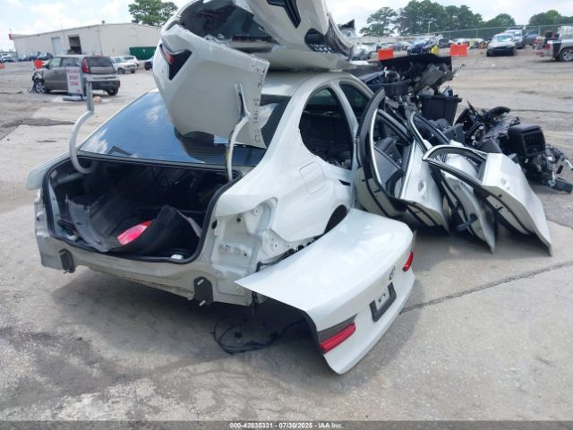 2021 BMW 330I 3MW5R1J0XM8C16964 Photo 3