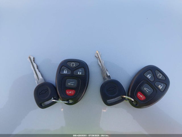 1GNKVHKD3EJ324285 Chevrolet llt