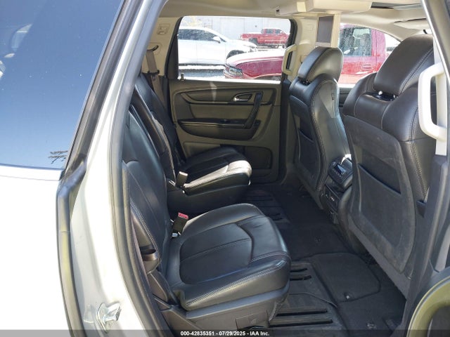 1GNKVHKD3EJ324285 Chevrolet llt