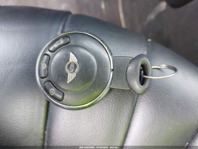 2011 MINI COOPER CLUBMAN WMWZF3C52BT188677 Photo 10