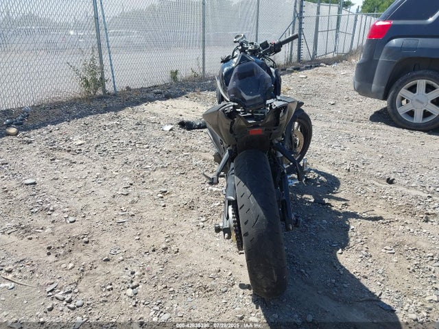 MH3RH18Y6MK006963 Yamaha Yzfr3 A