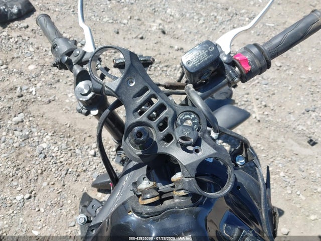 MH3RH18Y6MK006963 Yamaha Yzfr3 A
