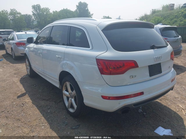 2013 AUDI Q7 WA1DGBFEXDD016128 Photo 2
