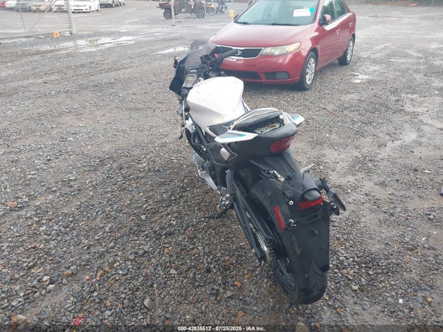 Yamaha Yzf-r3 2025 MH3RH25E7SK004264 Image 3