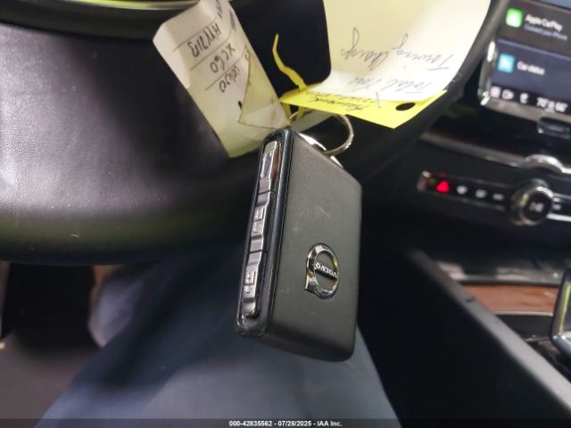 2023 VOLVO XC60 RECHARGE PLUG-IN HYBRID YV4H60DN4P1301007 Photo 10
