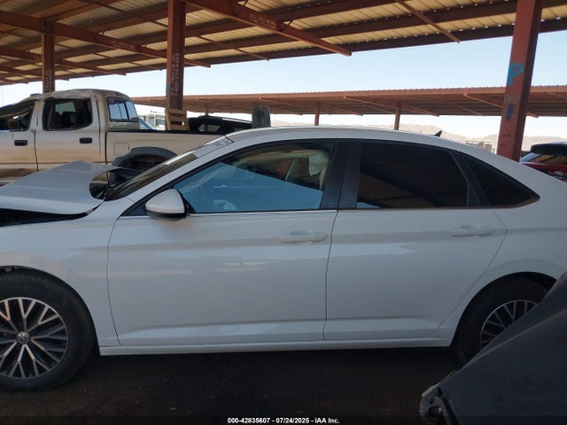 3VWN57BU8MM104042 Volkswagen tsi