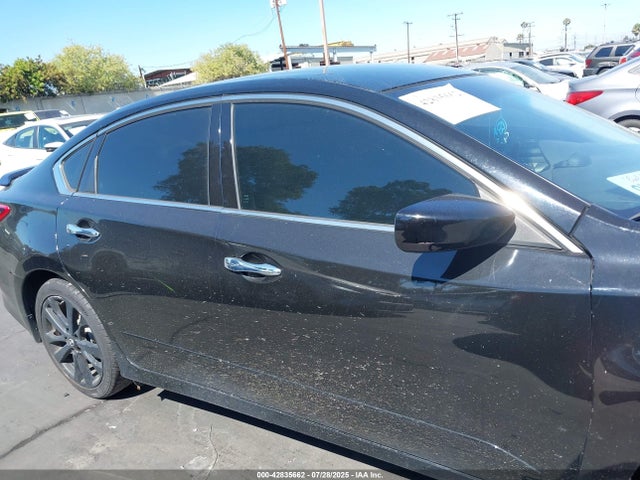 1N4AL3AP5HC263044 Nissan 2017