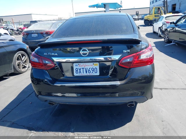 1N4AL3AP5HC263044 Nissan 2017