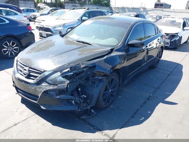 1N4AL3AP5HC263044 Nissan 2017