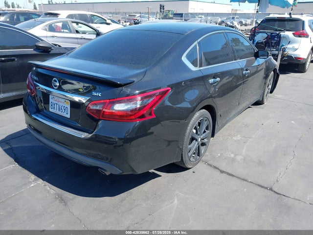 1N4AL3AP5HC263044 Nissan 2017