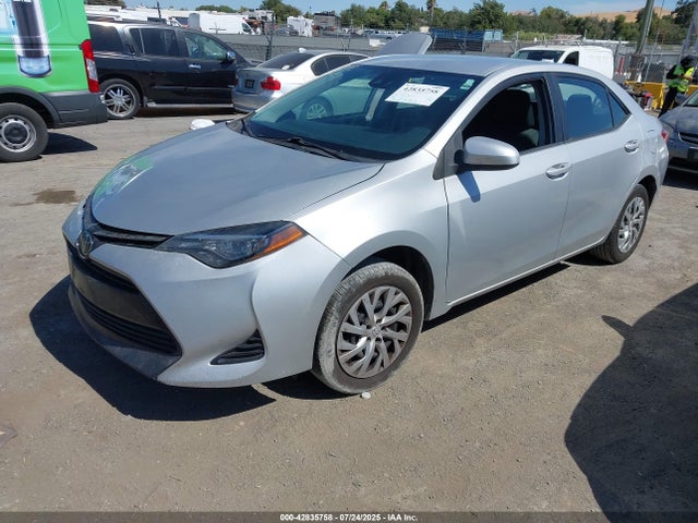 Toyota 2zr-fe 2018 5YFBURHE1JP821942 Image 2