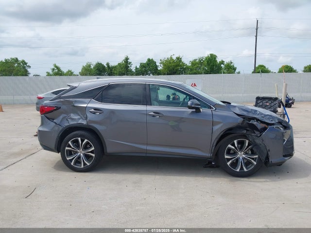 Lexus 2017 2017 2T2ZZMCA6HC040492 Image 13