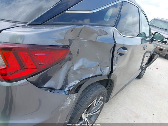 Lexus 2017 2017 2T2ZZMCA6HC040492 Image 17