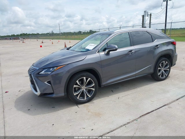 Lexus 2017 2017 2T2ZZMCA6HC040492 Image 2