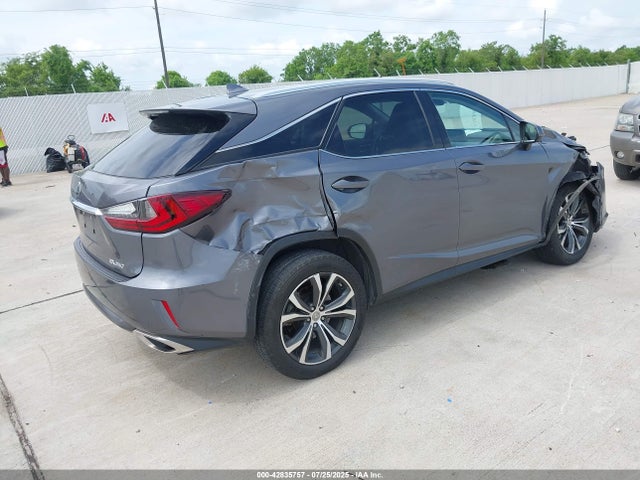 Lexus 2017 2017 2T2ZZMCA6HC040492 Image 4