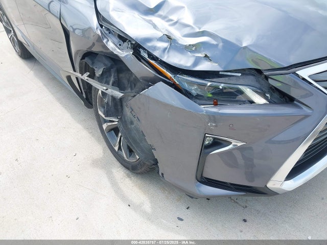 Lexus 2017 2017 2T2ZZMCA6HC040492 Image 6
