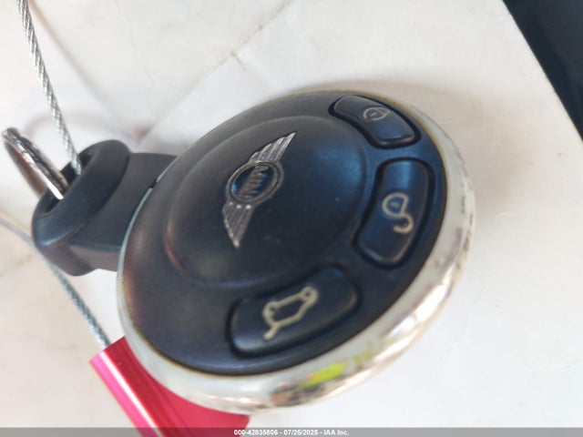 2010 MINI COOPER S WMWMF7C52ATZ70204 Photo 10