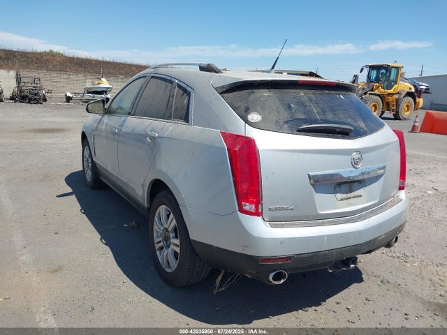 2011 CADILLAC SRX 3GYFNEEY8BS641815 Photo 2