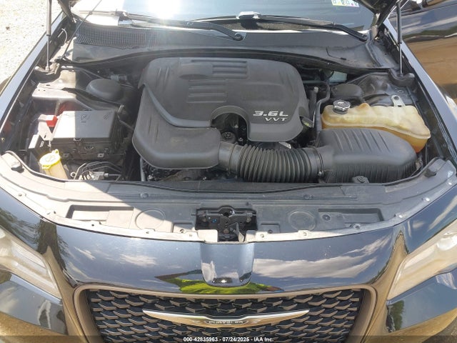 Chrysler 2017 2017 2C3CCABG1HH593898 Image 10