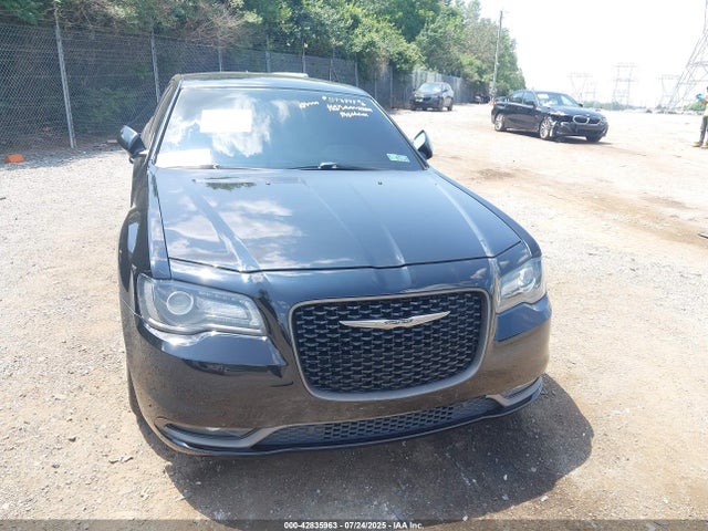 Chrysler 2017 2017 2C3CCABG1HH593898 Image 6