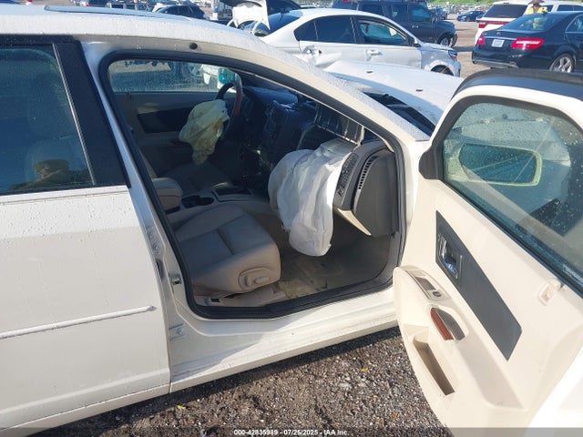 2004 CADILLAC CTS 1G6DM577340124763 Photo 4