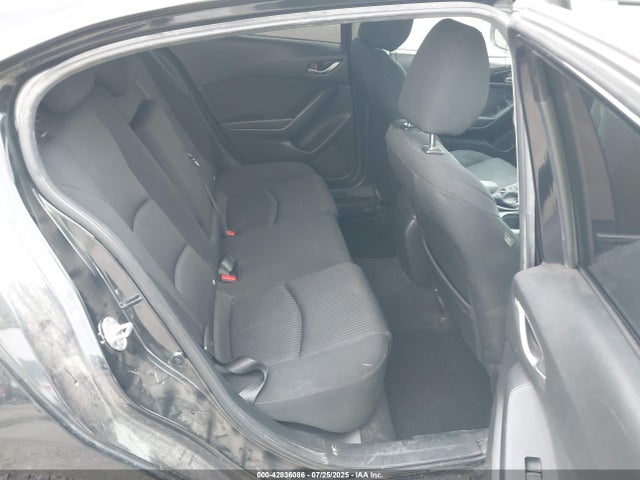 3MZBM1K74GM310900 Mazda pe