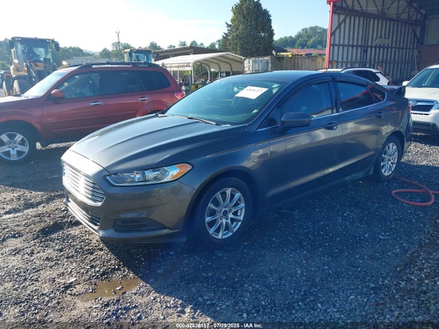 Ford 2016 2016 3FA6P0G70GR375251 Image 2