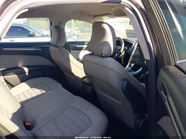 Ford 2016 2016 3FA6P0G70GR375251 Image 8