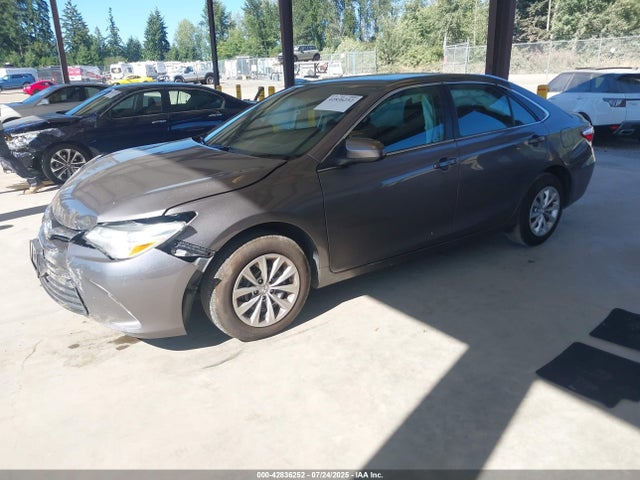 Toyota 2ar-fe 2016 4T4BF1FK3GR569550 Image 2