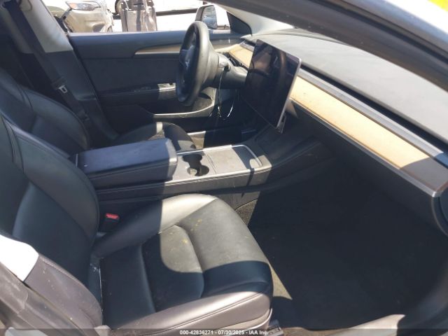 2021 TESLA MODEL 3 5YJ3E1EA7MF982672 Photo 4