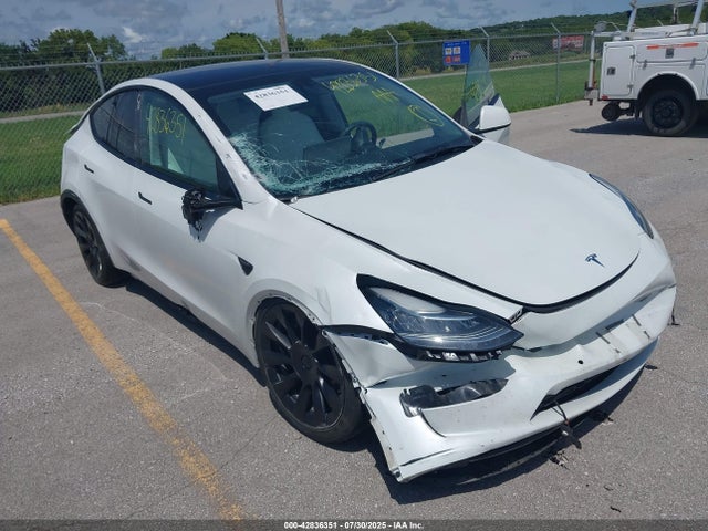 2022 TESLA MODEL Y 7SAYGDEE5NF317715 Photo 5