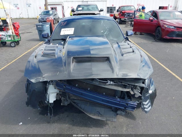 Ford 5.0l 4v premium fuel 2018 1FA6P8CF7J5105696 Image 12