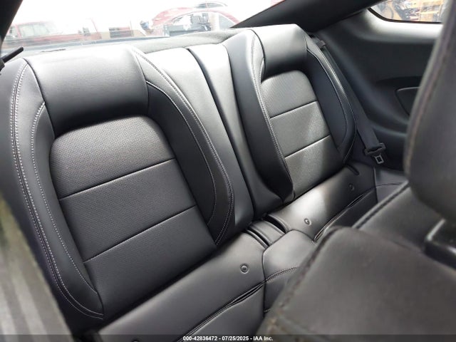 Ford 5.0l 4v premium fuel 2018 1FA6P8CF7J5105696 Image 8