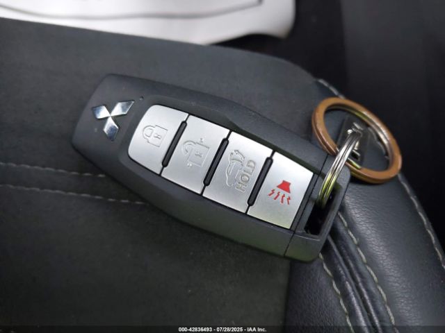 2022 MITSUBISHI OUTLANDER JA4J4UA82NZ005539 Photo 10