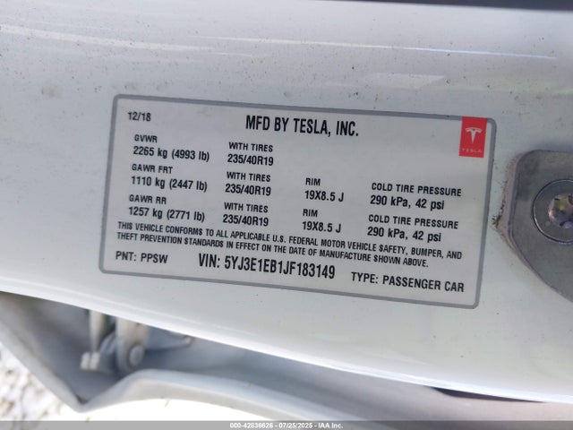 2018 TESLA MODEL 3 5YJ3E1EB1JF183149 Photo 8