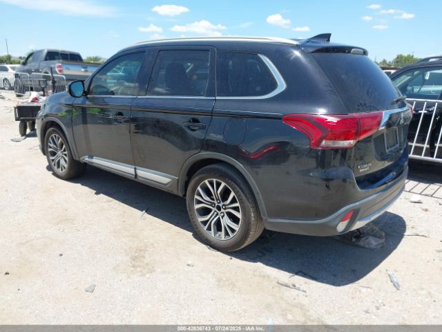 2017 MITSUBISHI OUTLANDER JA4AD3A38HZ035518 Photo 2