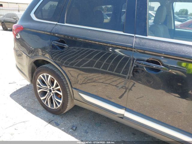 2017 MITSUBISHI OUTLANDER JA4AD3A38HZ035518 Photo 5