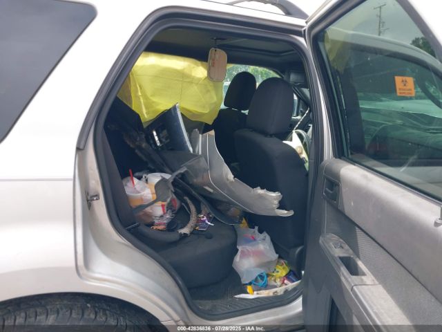 2009 FORD ESCAPE 1FMCU93789KB27266 Photo 7