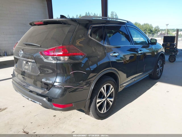 Nissan 2018 2018 5N1AT2MV8JC712975 Image 4