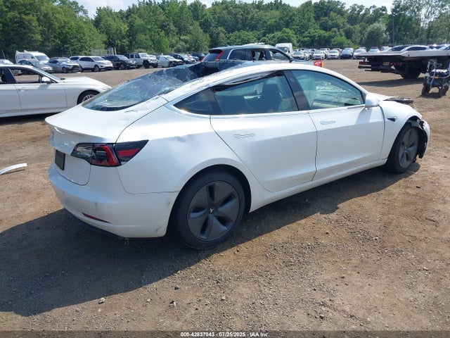 42837043 :رقم المزاد ، 5YJ3E1EA5KF483835 vin ، 2019 Tesla Model 3 Long Range/mid Range/standard Range/standard Range Plus مزاد بيع