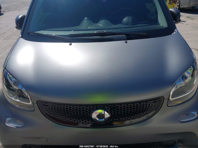 Smart M780 2017 WMEFJ9BA1HK231279 Image 10